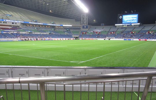 写真：サッカーVIP席観戦